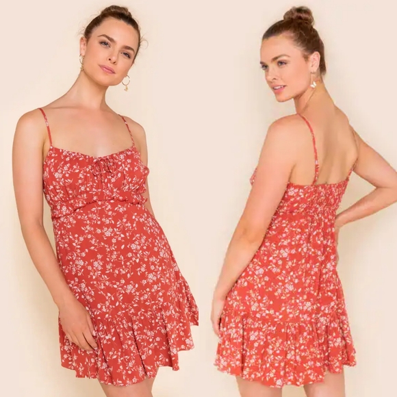FRANCESCA'S COLLECTIONS Seth Red Floral Mini Dress Size Medium - Picture 1 of 8